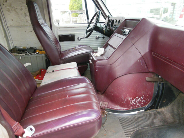 1986 GMC Savana - photo 8
