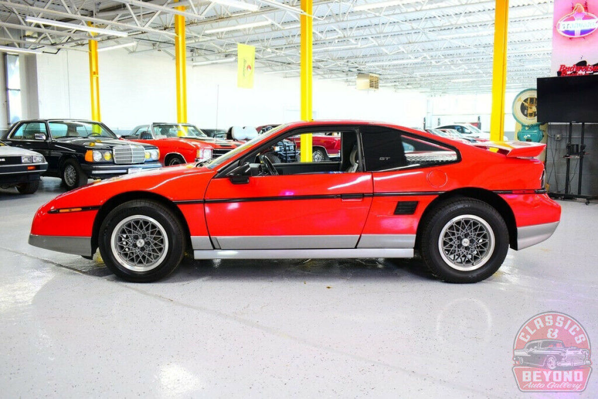 1986 Pontiac Fiero GT - photo 11