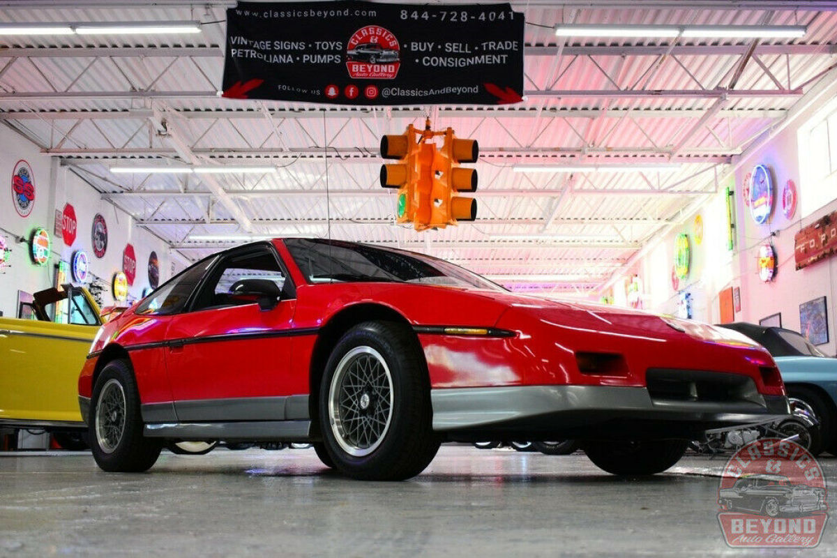 1986 Pontiac Fiero GT - photo 4
