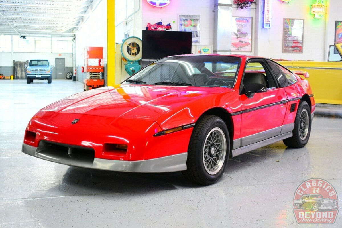 1986 Pontiac Fiero GT - photo 9