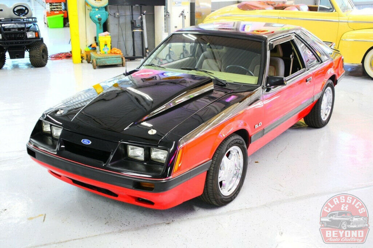 1986 Ford Mustang GT - photo 8