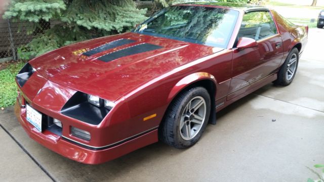 1986 IROC Z28 Low mileage t tops 1986 Chevrolet Camaro