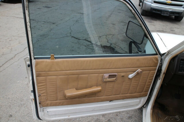 1986 Isuzu Pickup - photo 10