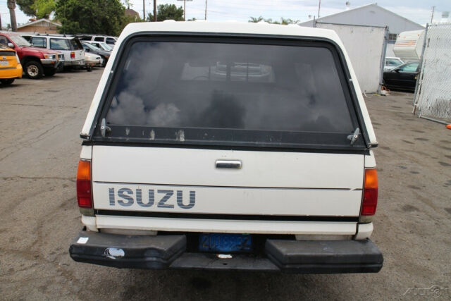 1986 Isuzu Pickup - photo 4