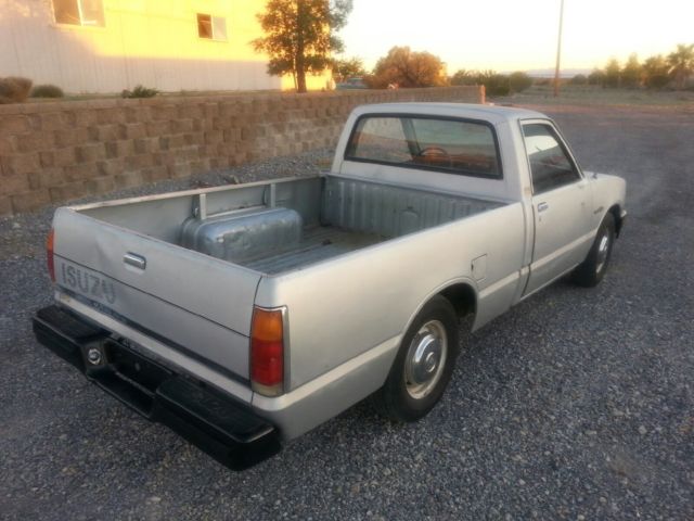 1986 Isuzu Other Base Standard Cab Pickup 2-Door - photo 4
