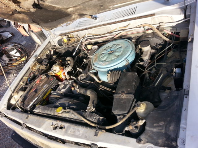 1986 Isuzu PuP Pickup Truck Base Standard Cab Pickup 2-Door - photo 8