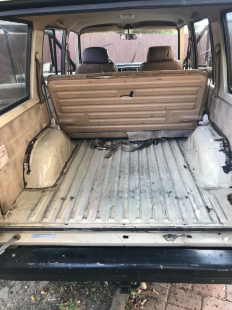 1986 Isuzu Trooper - photo 11