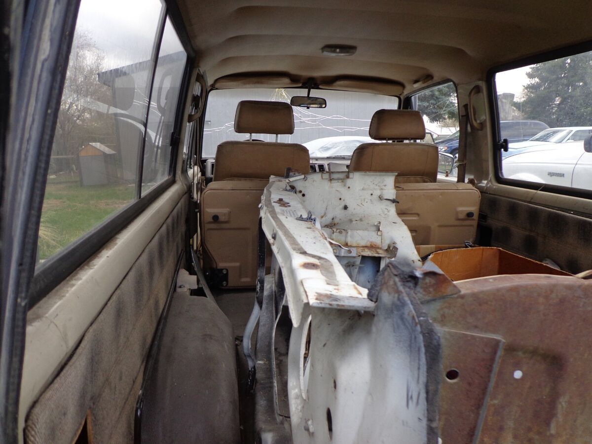 1986 Isuzu Trooper - photo 13