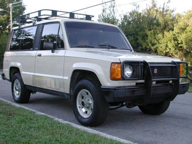 1986 Isuzu Trooper II 4x4 2door round headlight 5spd a/c p/s pdb NO RESERVE 1986 Isuzu Trooper