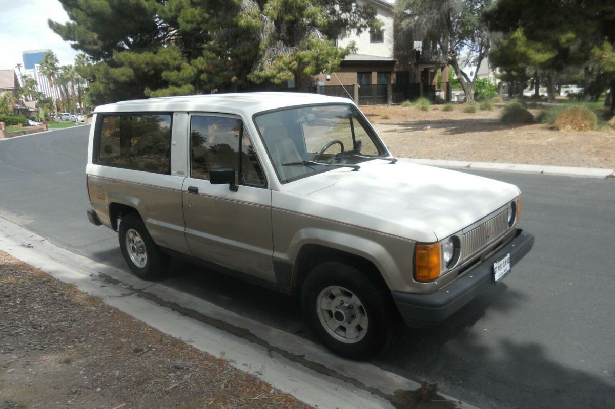 1986 Isuzu Trooper II LS - photo 10