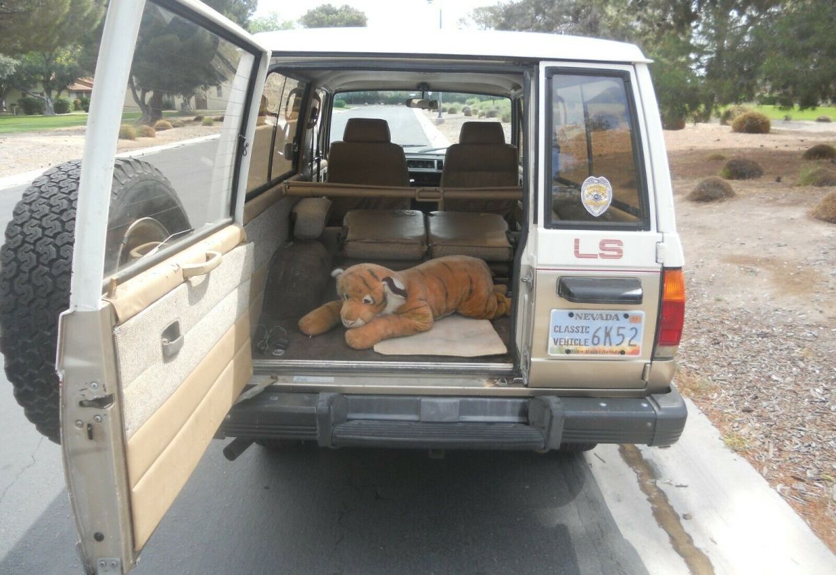 1986 Isuzu Trooper II LS - photo 5