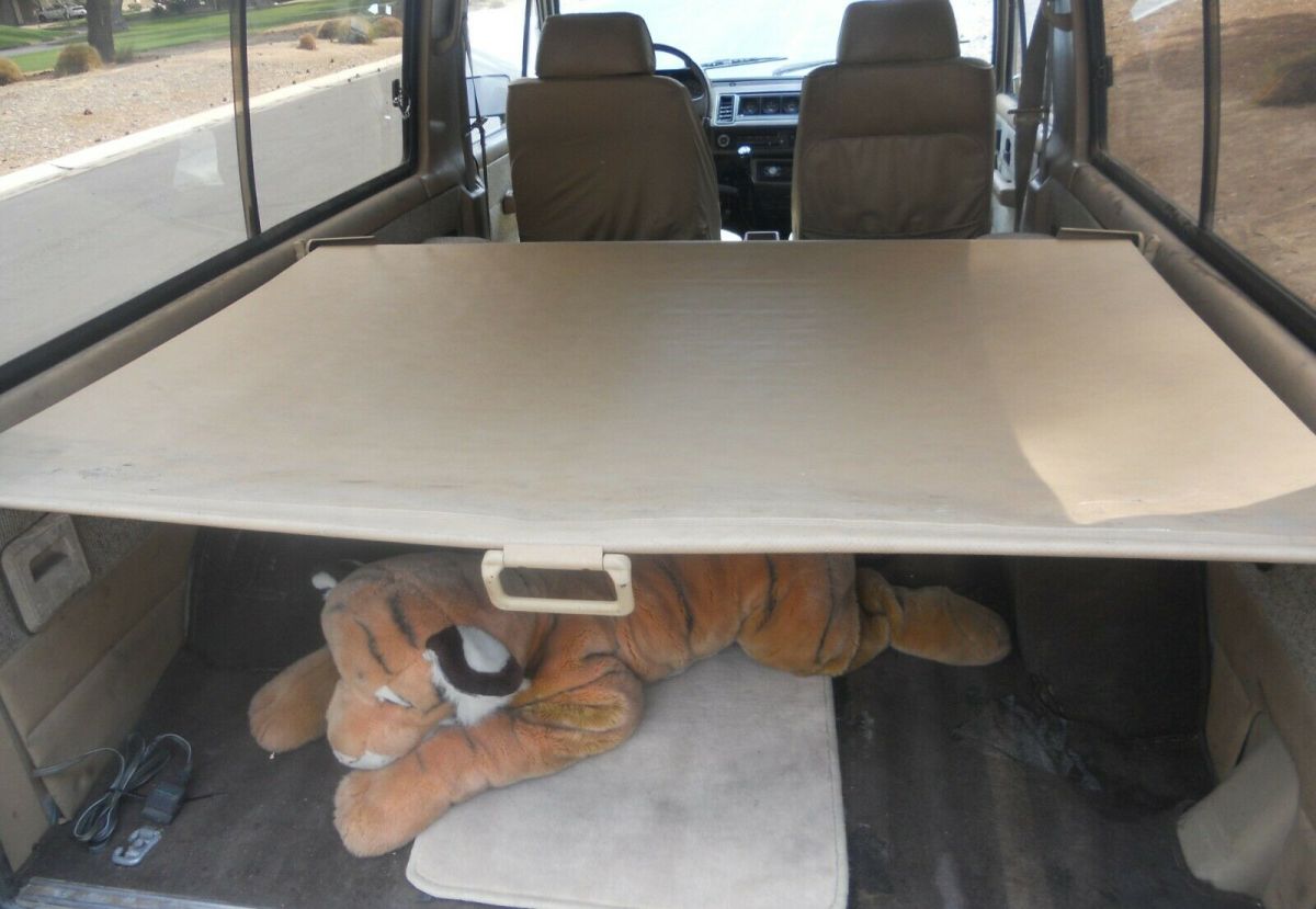 1986 Isuzu Trooper II LS - photo 7