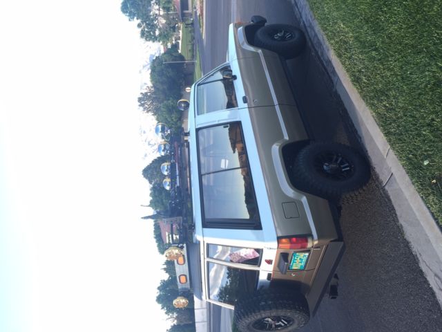 1986 Isuzu Trooper II LE 4X4 5speed, 4Cyl. 2 Door. 2.2 engine 1986 Isuzu Trooper LE 4x4