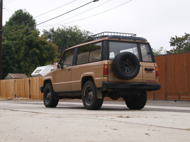 1986 Isuzu Trooper DLX Turbo Diesel 4x4 Manual Very Rare - photo 12