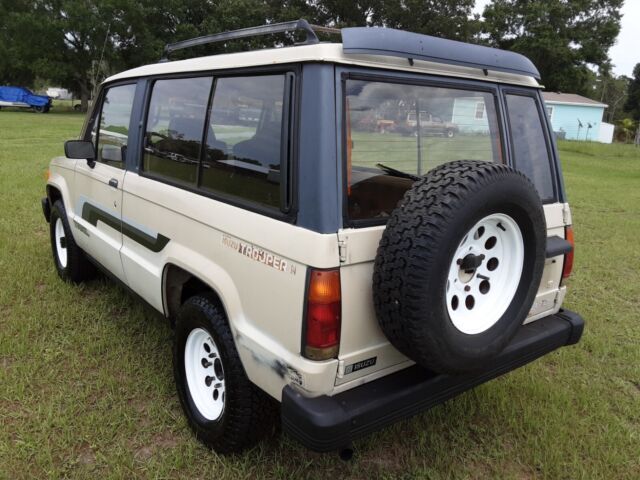 1986 Isuzu Trooper TURBO DIESEL 4 CYLINDER 4X4 MANUAL 5 SPEED 4WD - photo 10