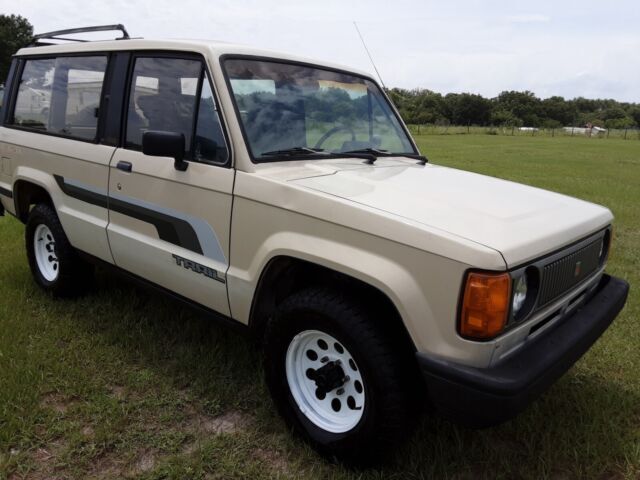 1986 Isuzu Trooper TURBO DIESEL 4 CYLINDER 4X4 MANUAL 5 SPEED 4WD - photo 13