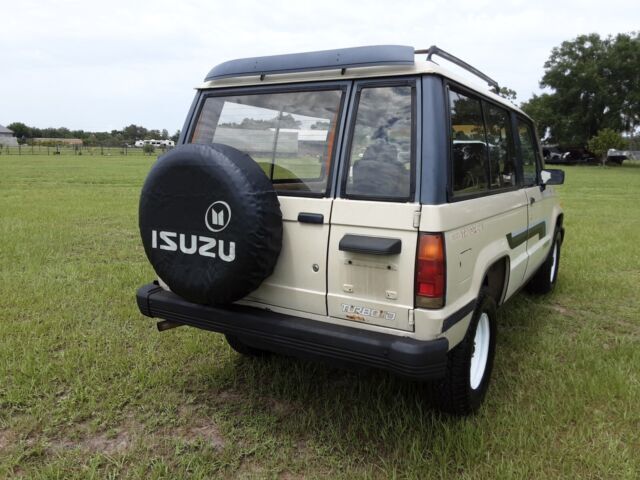 1986 Isuzu Trooper TURBO DIESEL 4 CYLINDER 4X4 MANUAL 5 SPEED 4WD - photo 7