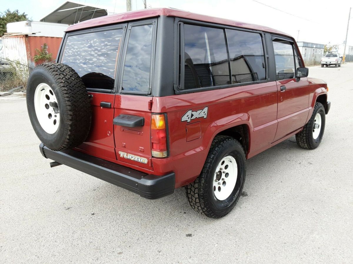 1986 Isuzu Trooper II TURBO DIESEL 4X4 MANUAL 5 SPEED 4 CYLINDERS - photo 3