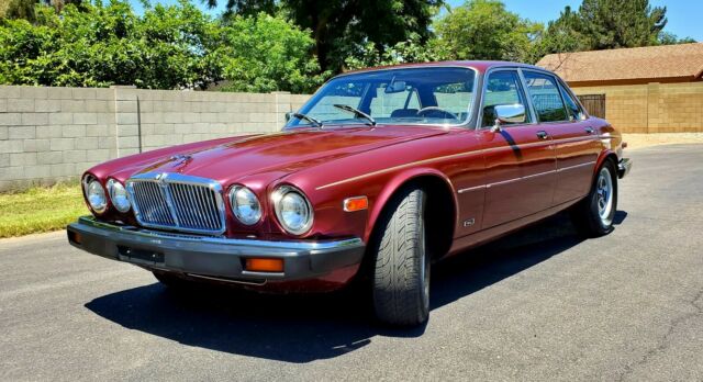 1986 Jaguar XJ-Series XJ6 4-DR Sedan *New Paint & Reupholstered Seats!* 1986 Jaguar XJ6 Chrome