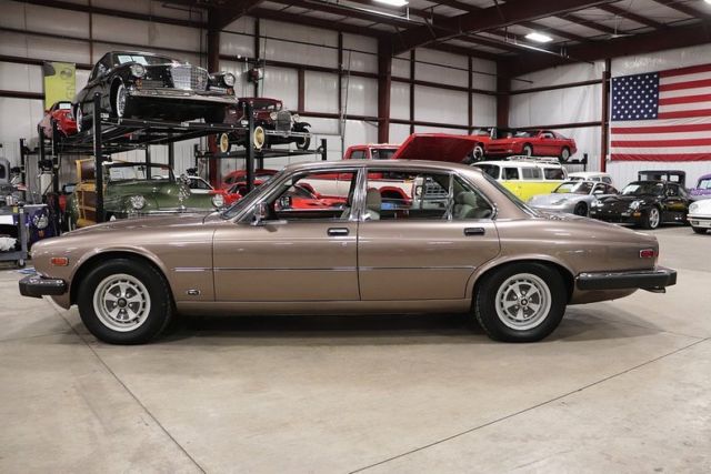 1986 Jaguar XJ6 -- - photo 2