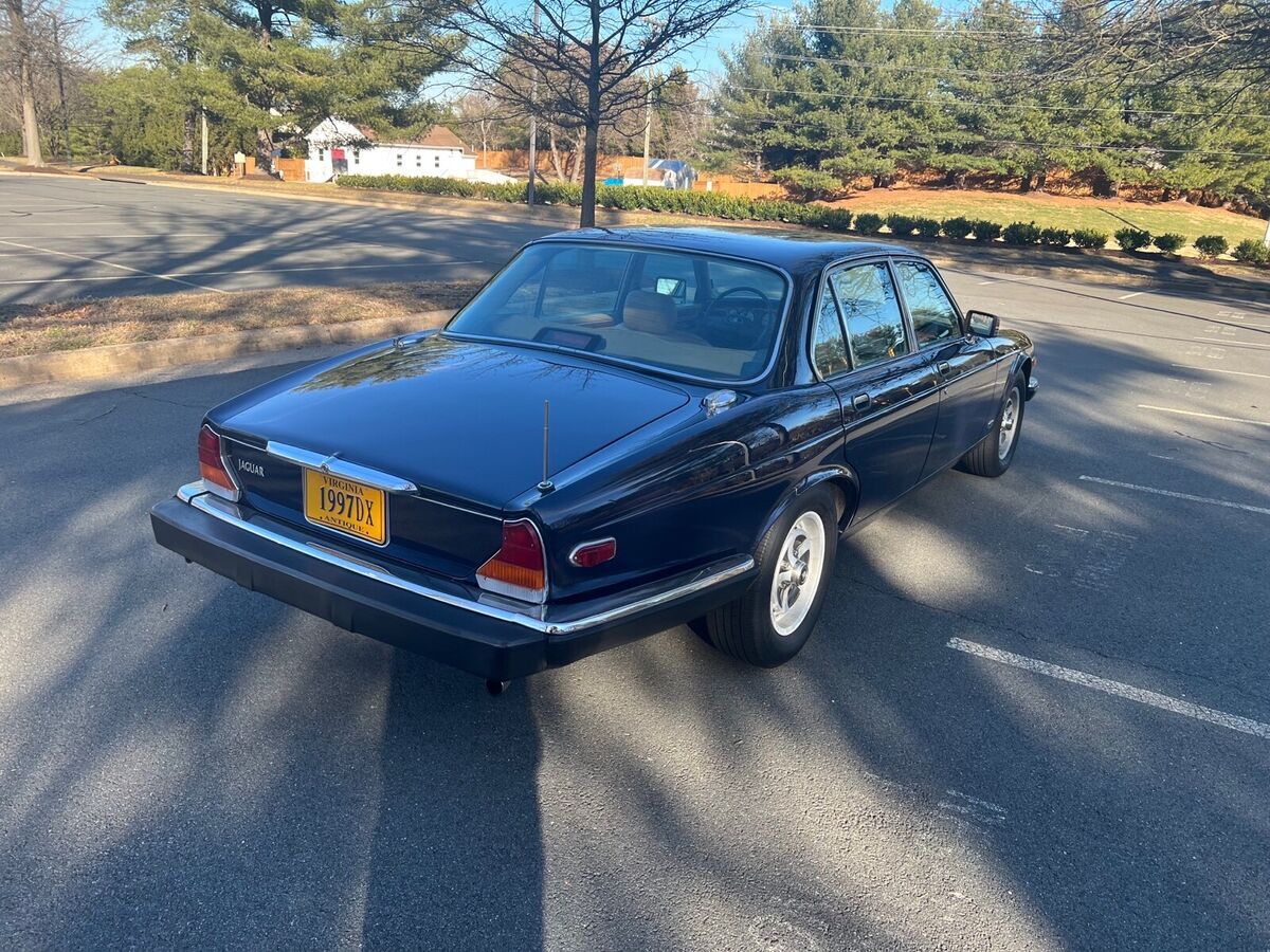 1986 Jaguar XJ6 - photo 11