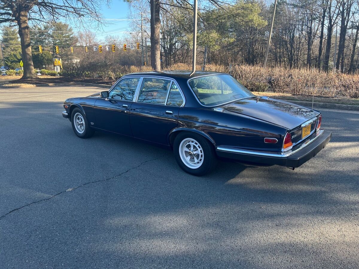 1986 Jaguar XJ6 - photo 9
