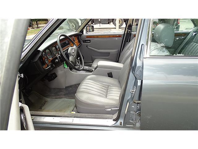 1986 Jaguar XJ6 FACTORY LEATHER - photo 12
