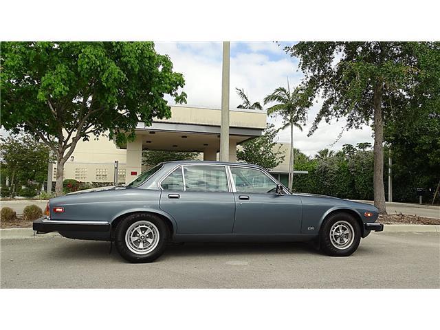 1986 Jaguar XJ6 FACTORY LEATHER - photo 4