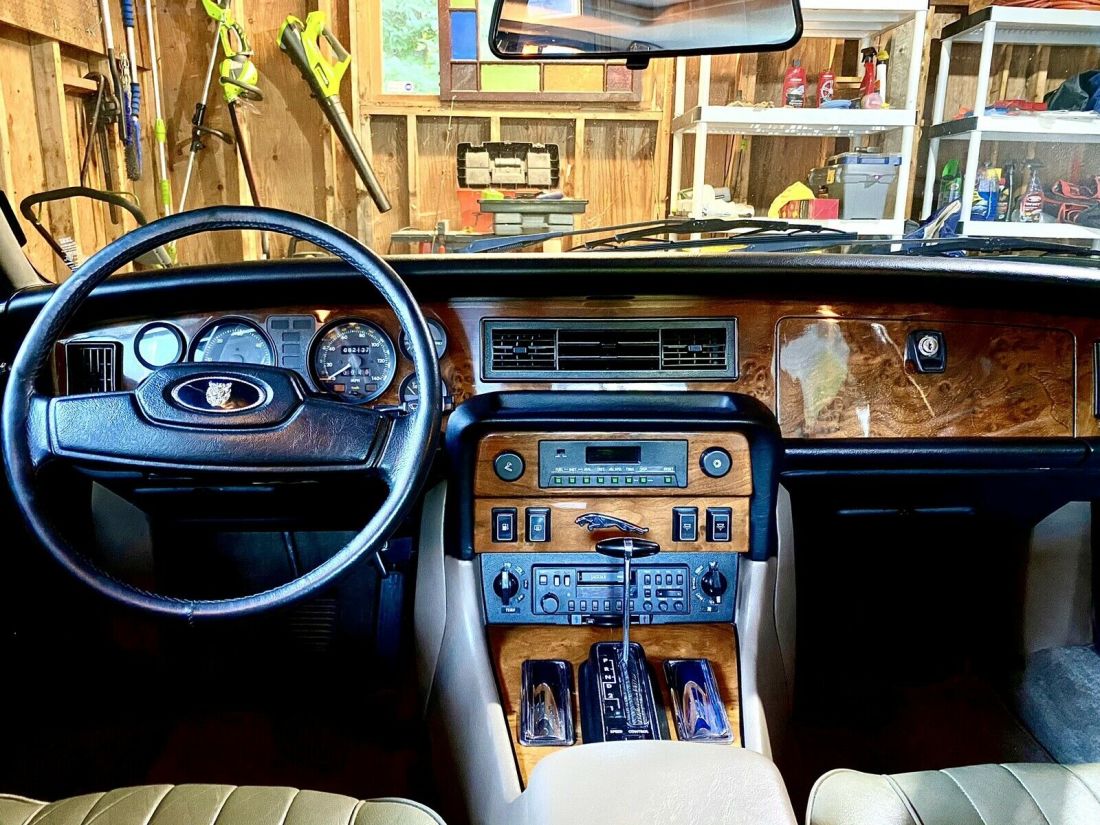 1986 Jaguar XJ6 - photo 11