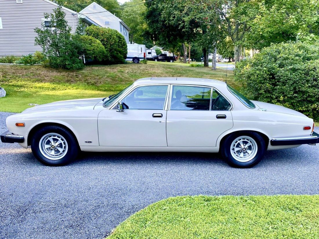 1986 Jaguar XJ6 - photo 7