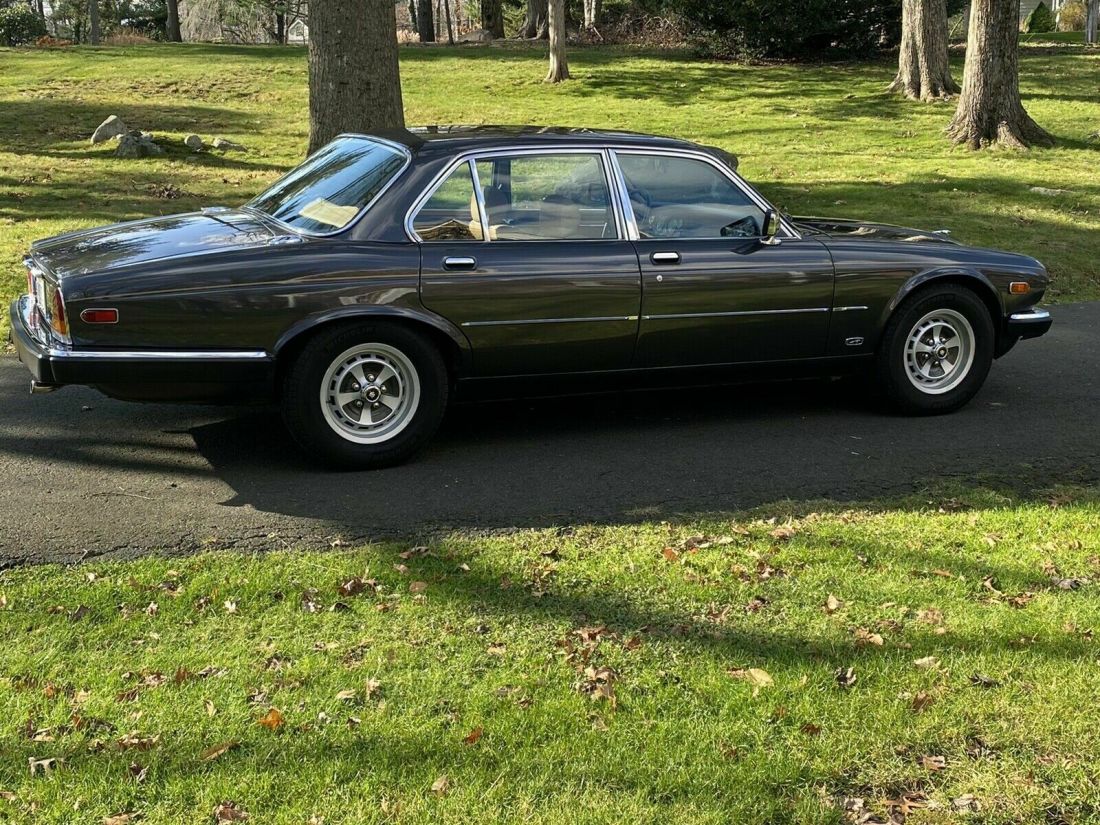 1986 Jaguar XJ6 - photo 3