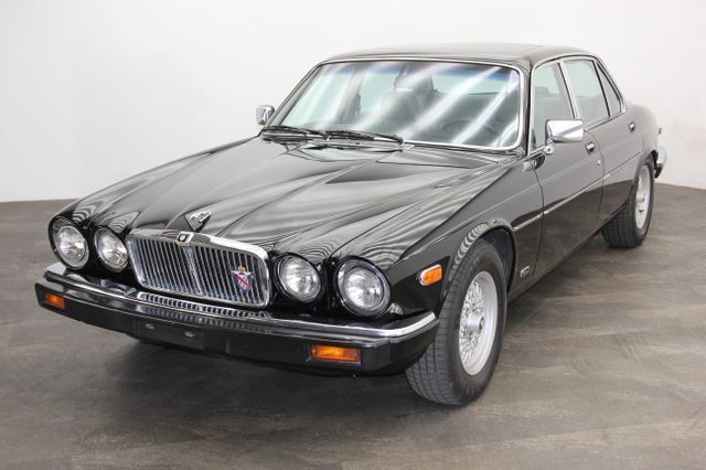 1986 Jaguar XJ6 ~ V8 Conversion Masterpiece 1986 Jaguar XJ6 V8 350 Conversion