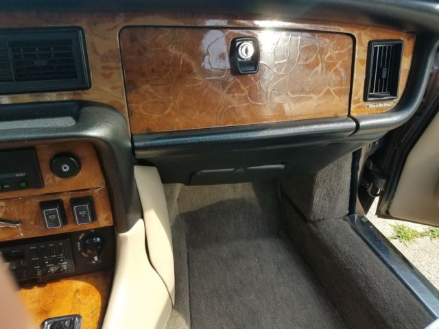 1986 Jaguar XJ6 - photo 3