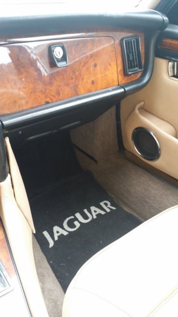 1986 Jaguar XJ6 - photo 7