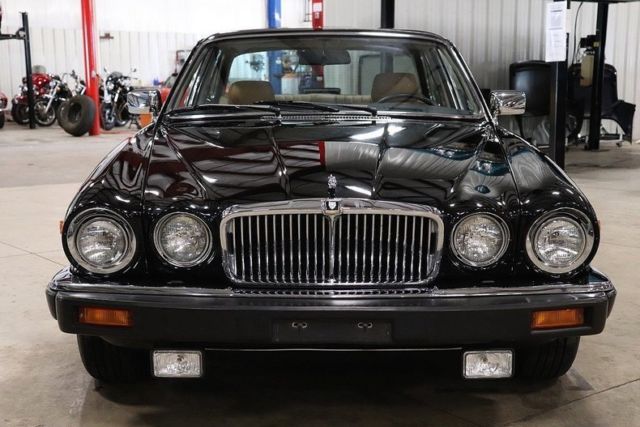 1986 Jaguar XJS -- - photo 8