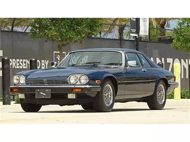 1986 JAGUAR XJS COUPE CLASSIC DESIGN ANTIQUE STATUS SHOWING 47000 MILE ONE OWNER 1986 Jaguar XJS FACTORY LEATHER