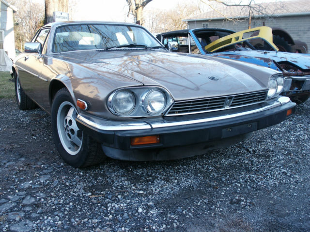 1986 Jaguar XJ12 V12 - photo 2