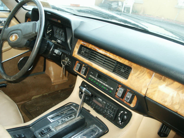 1986 Jaguar XJ12 V12 - photo 8