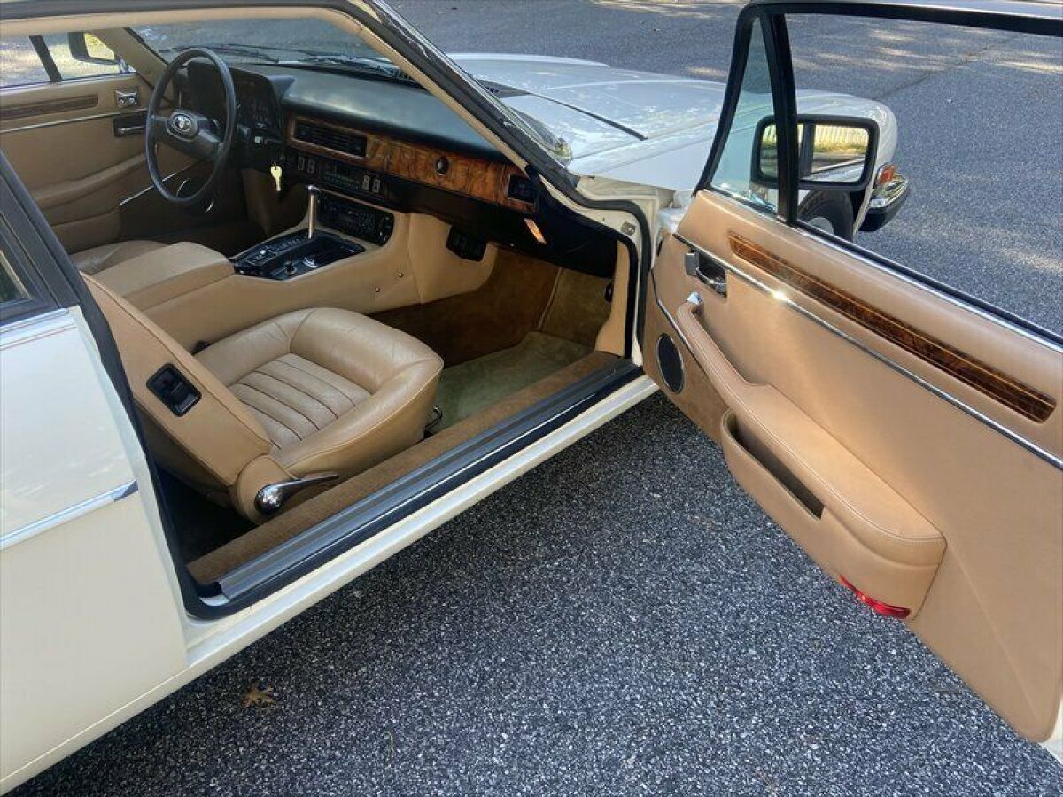 1986 Jaguar XJS - photo 11