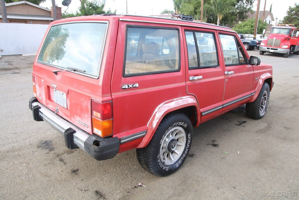 1986 Jeep Cherokee Laredo - photo 6