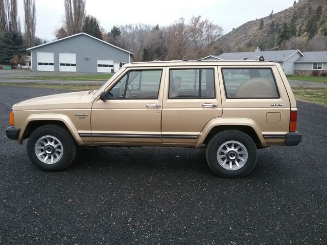 1986 Jeep Cherokee - photo 2