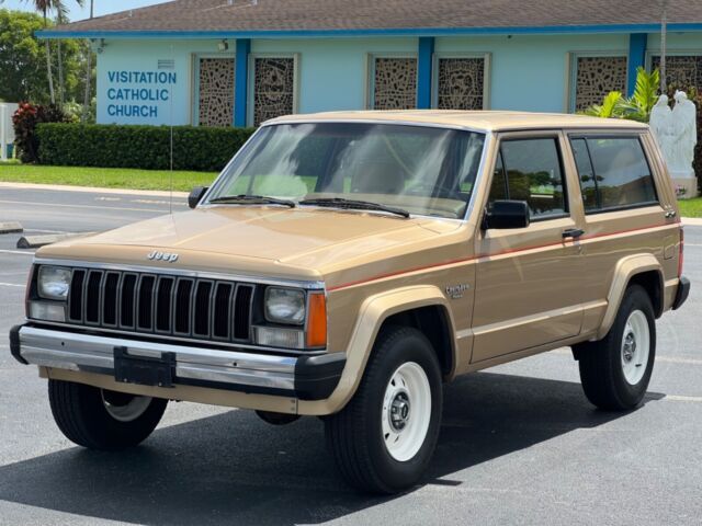 1986 Jeep Cherokee One owner low miles - photo 8