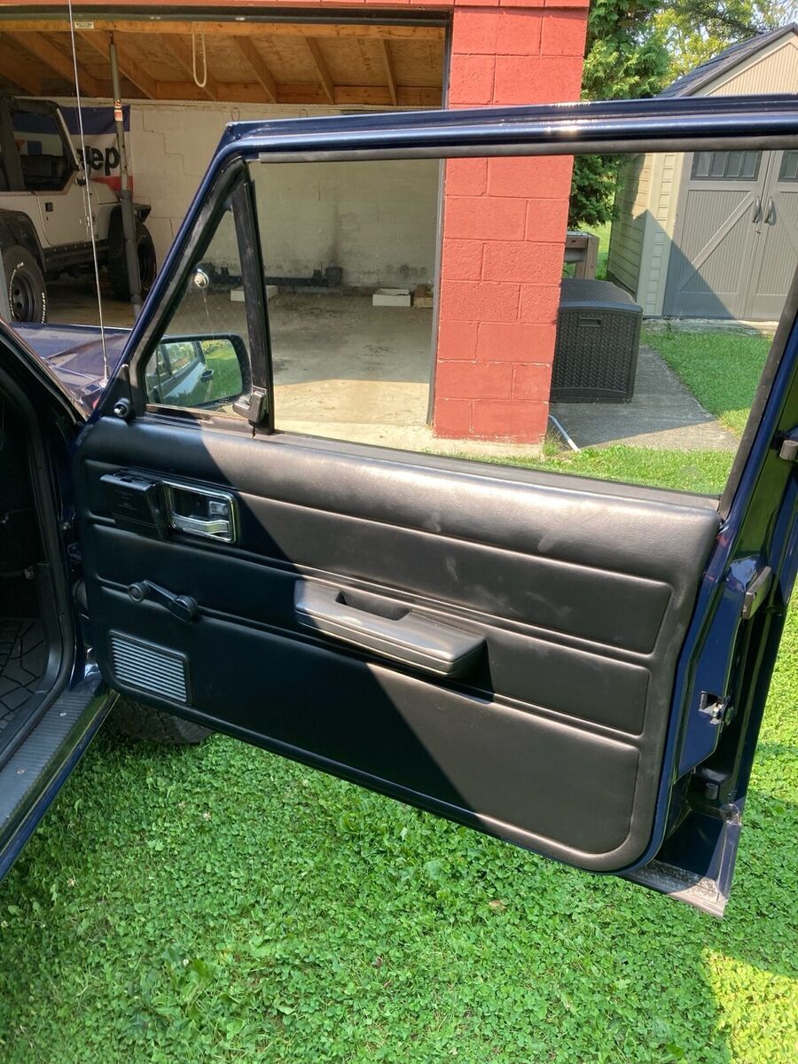 1986 Jeep Cherokee - photo 10