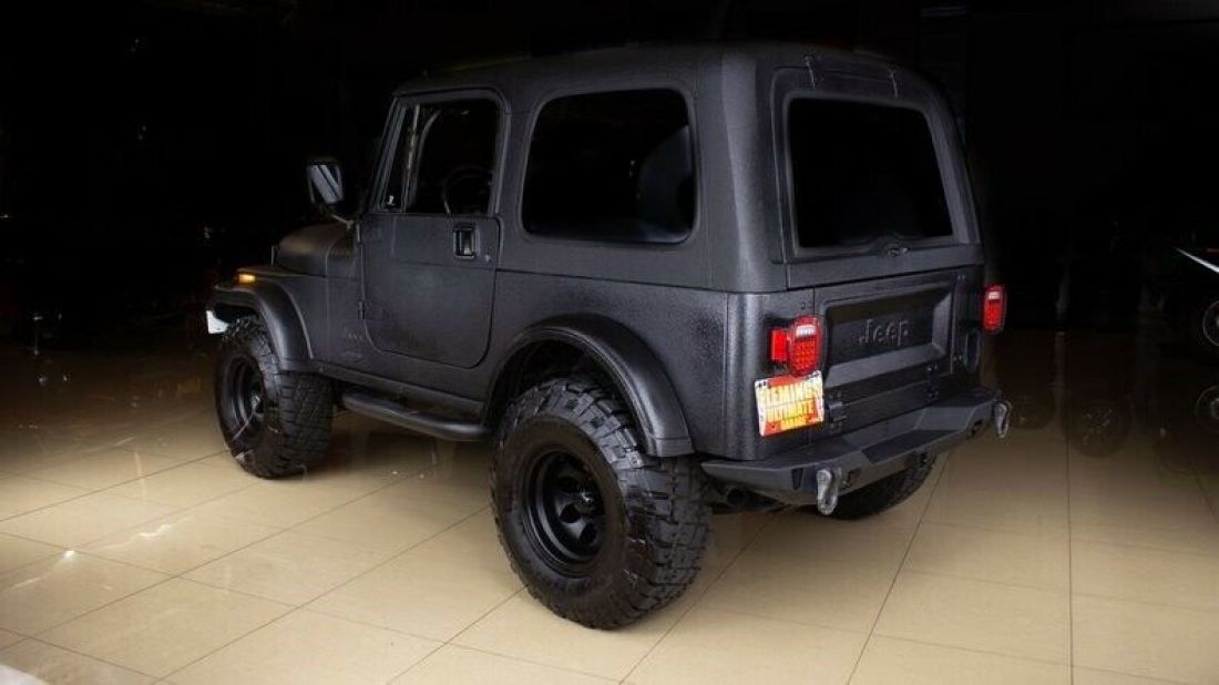 1986 Jeep CJ 4X4 - photo 3
