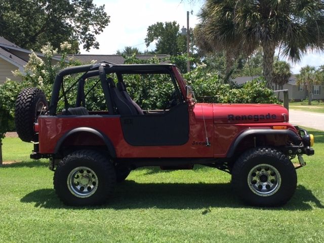1986 Jeep Custom Base Sport Utility 2-Door