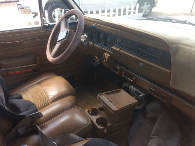 1986 Jeep Wagoneer - photo 12