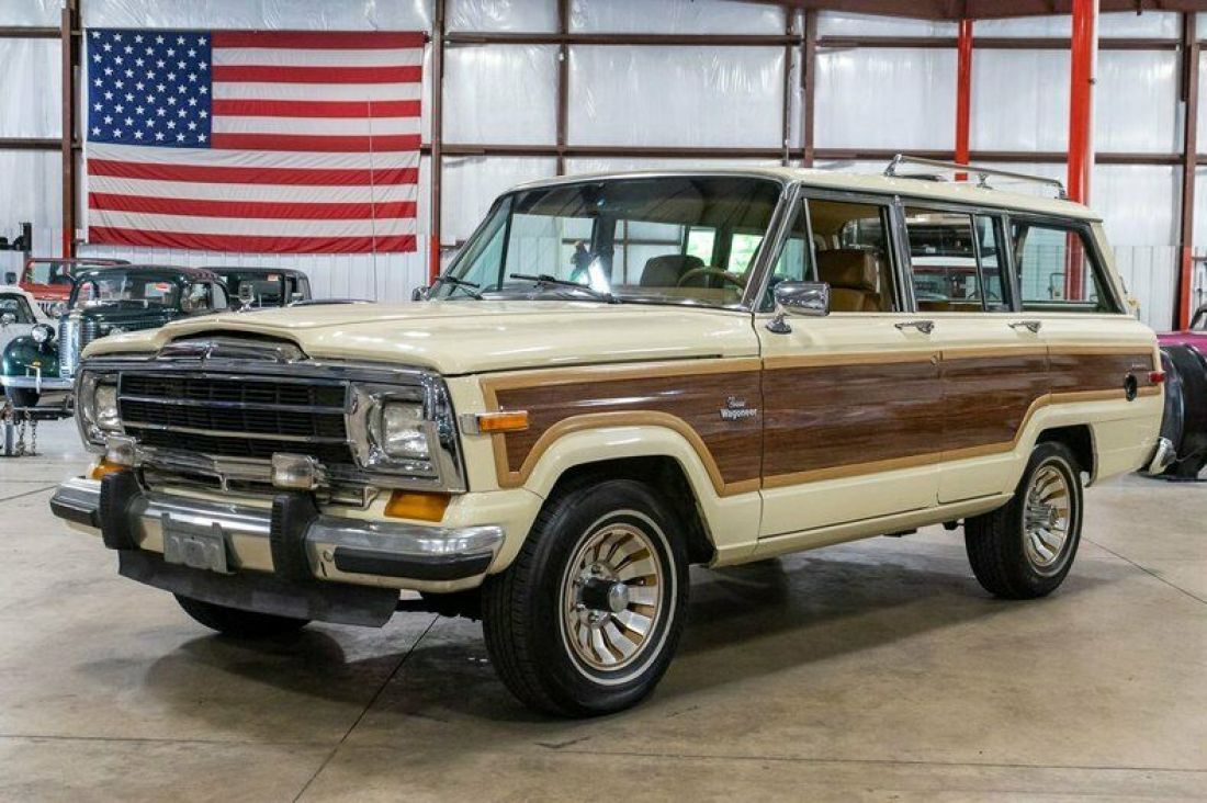 1986 Jeep Grand Wagoneer 111775 Miles Cream SUV 5.9L V8 Automatic 1986 Jeep Wagoneer