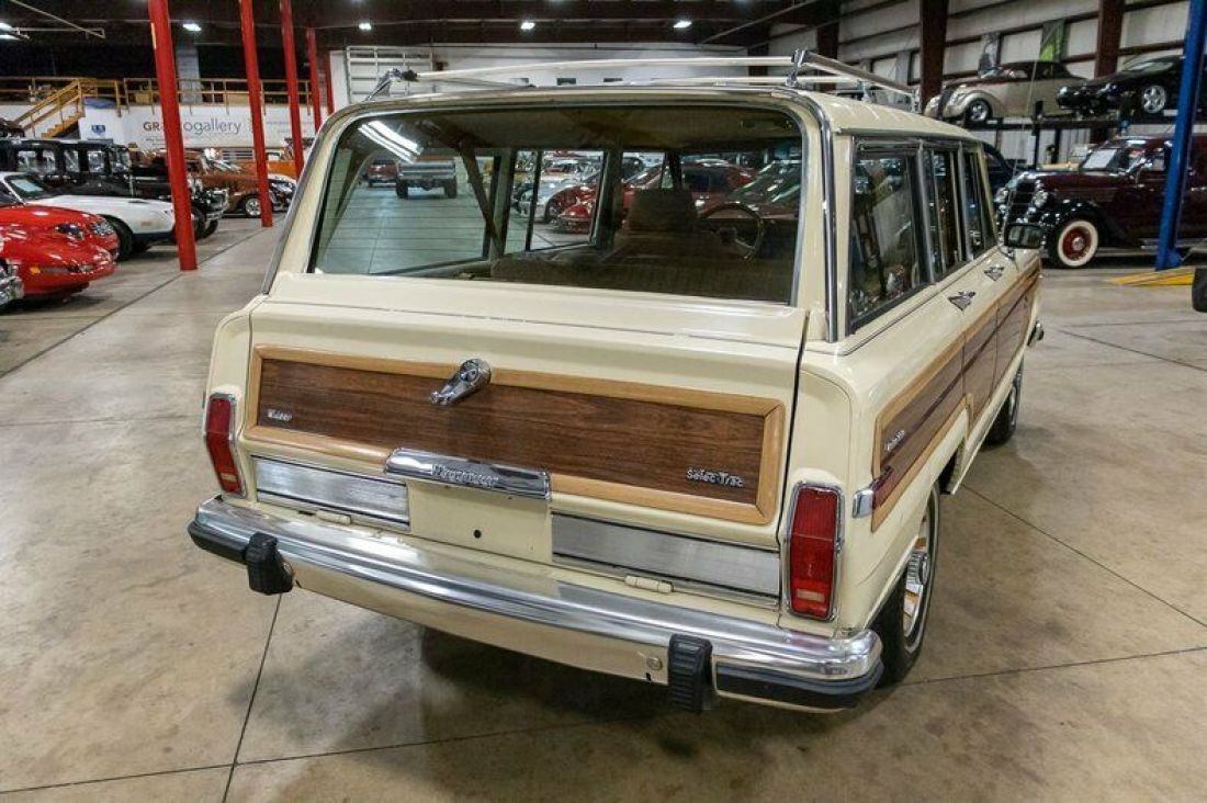 1986 Jeep Wagoneer - photo 11