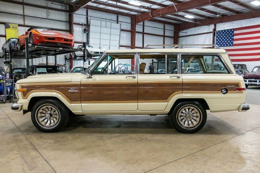1986 Jeep Wagoneer - photo 2