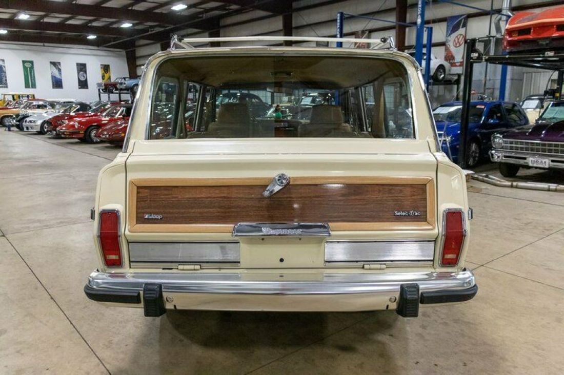 1986 Jeep Wagoneer - photo 4